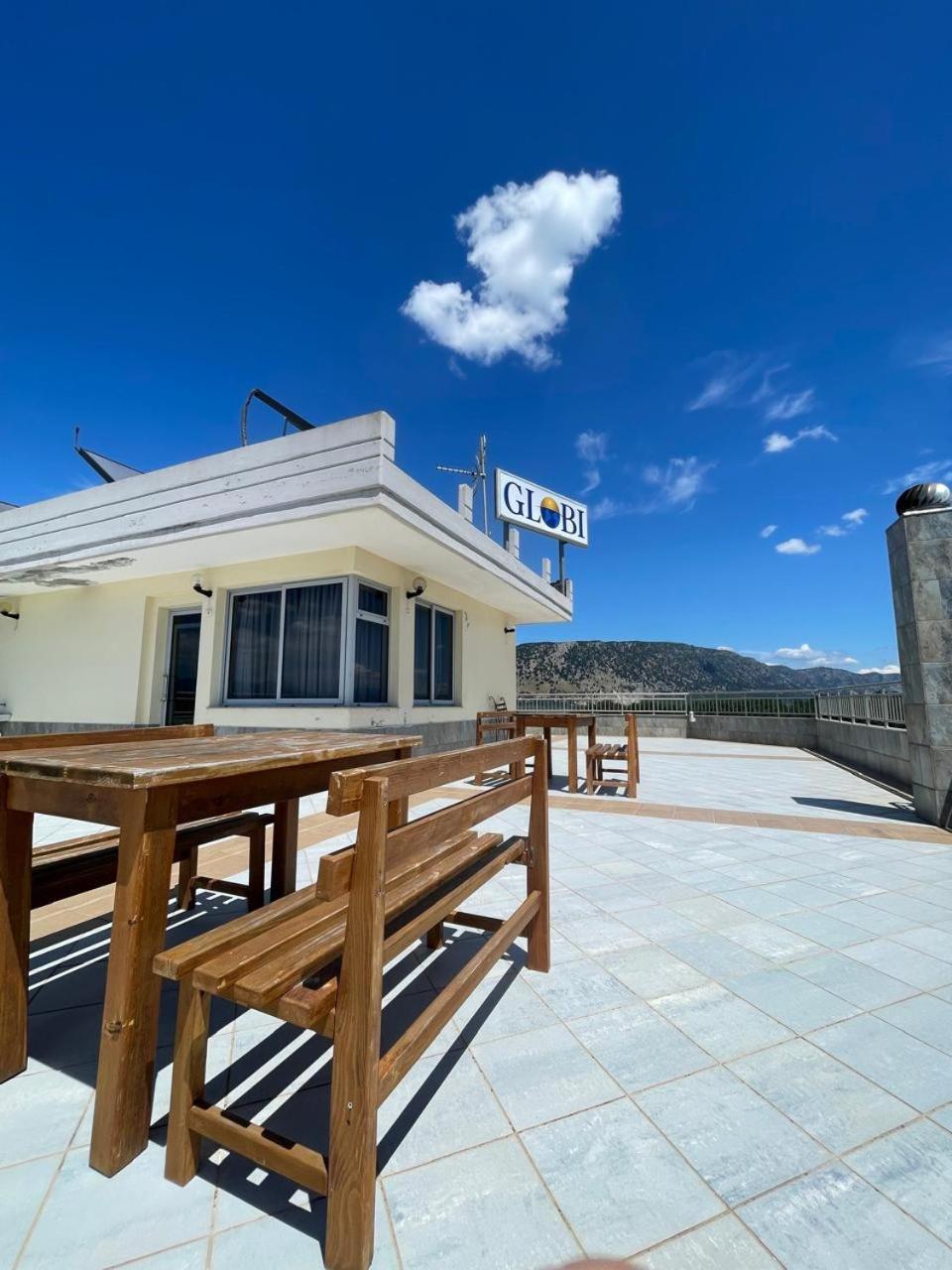 Hotel Restaurant Globi Velipoje Exterior photo